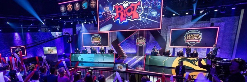 Riot introduces new LCS 2021 on-air talent with fresh faces